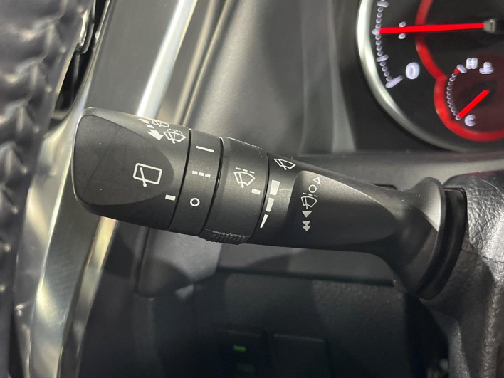 2019 Toyota Alphard DBA-AGH30W (UW-69ef57c3b2f2e)[17]