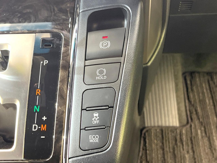 2022 Toyota Alphard 3BA-AGH30W (UW-69ef57c3b4553)[28]