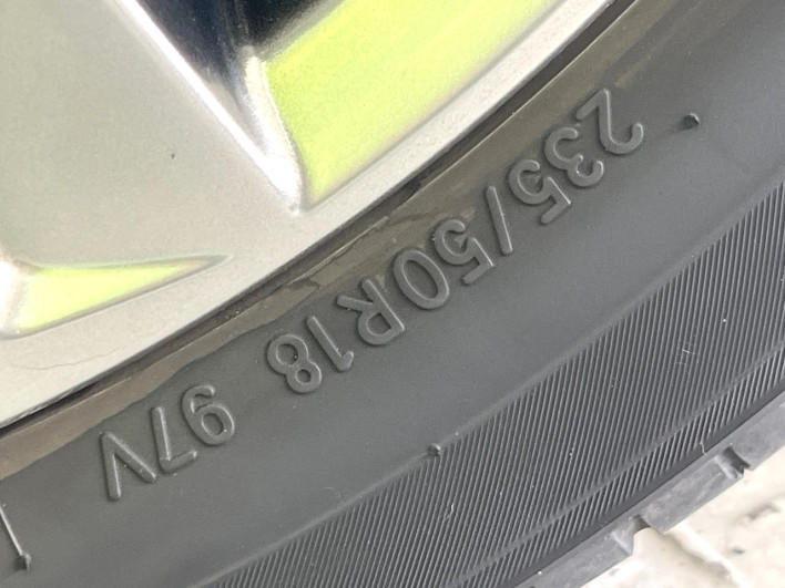 2022 Toyota Alphard 3BA-AGH30W (UW-69ef57c3b4553)[16]