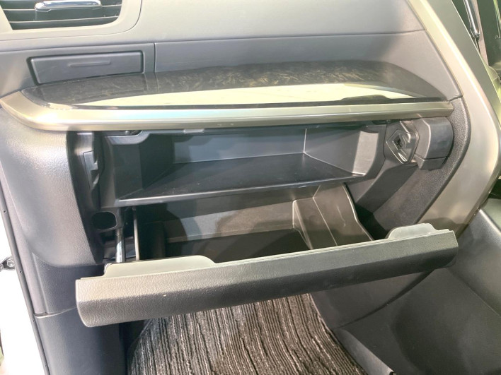 2022 Toyota Alphard 3BA-AGH30W (UW-69ef57c3b4553)[4]