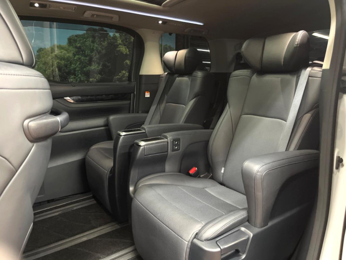 2022 Toyota Alphard 3BA-AGH30W (UW-69ef57c4f0e58)[10]