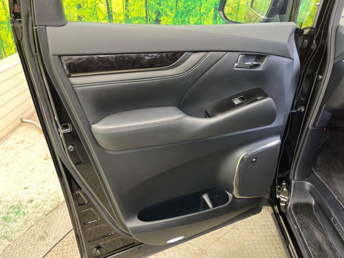 2022 Toyota Alphard 3BA-AGH30W (UW-69ef57c5bfbf7)[20]