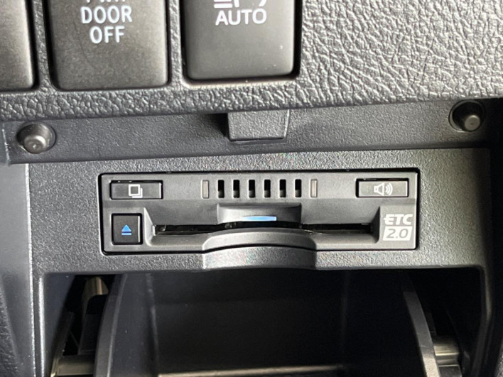 2022 Toyota Alphard 3BA-AGH30W (UW-69ef57c5bfbf7)[26]