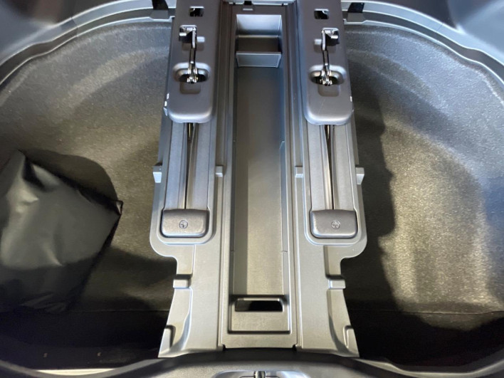 2023 Toyota Alphard 3BA-AGH30W (UW-69ef57c5e2b15)[16]