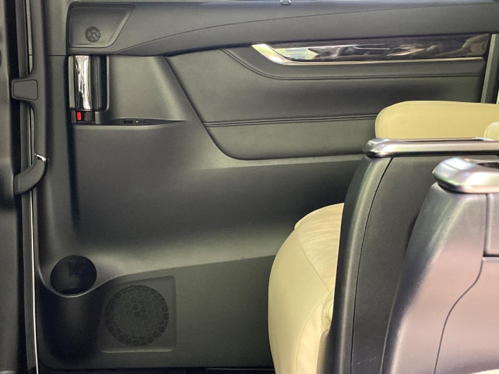 2019 Toyota Vellfire DBA-AGH35W (UW-69ef57c7a5ce4)[24]