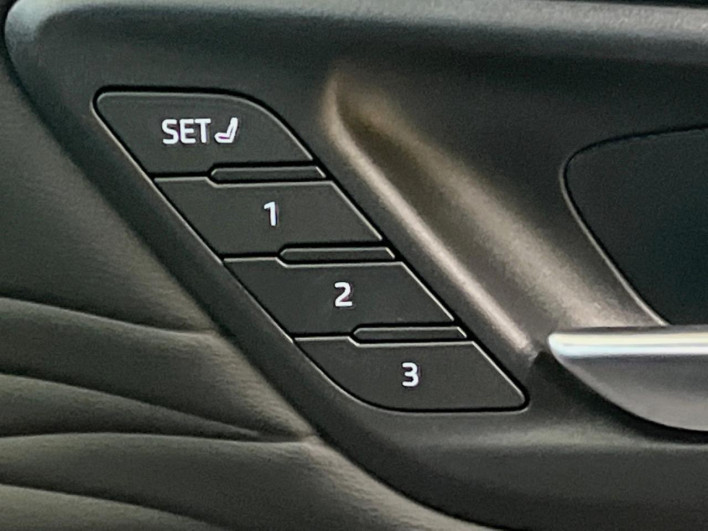 2024 Toyota Alphard 3BA-AGH40W (UW-69ef57c7e48b2)[23]