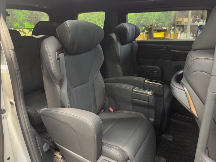 2024 Toyota Alphard 3BA-AGH40W (UW-69ef57c7e48b2)[29]