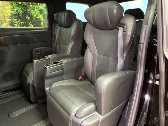 2024 Toyota Alphard 3BA-AGH40W (UW-69ef57c813c06)[12]
