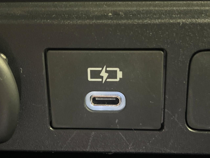 2024 Toyota Alphard 3BA-AGH40W (UW-69ef57c946c6a)[22]