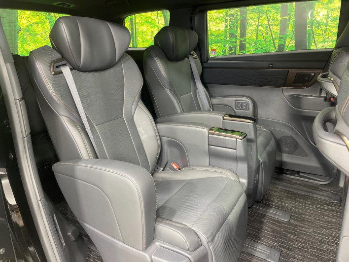 2025 Toyota Alphard 3BA-AGH40W (UW-69ef57c990538)[19]