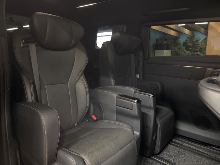 2024 Toyota Alphard 3BA-AGH45W (UW-69ef57c9d5274)[17]
