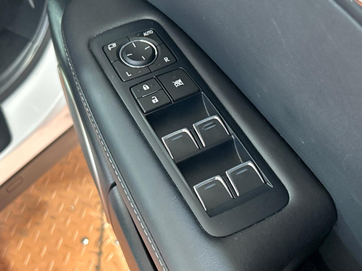 2017 Lexus RX DBA-AGL20W (UW-69ef57ca0c6b2)[4]