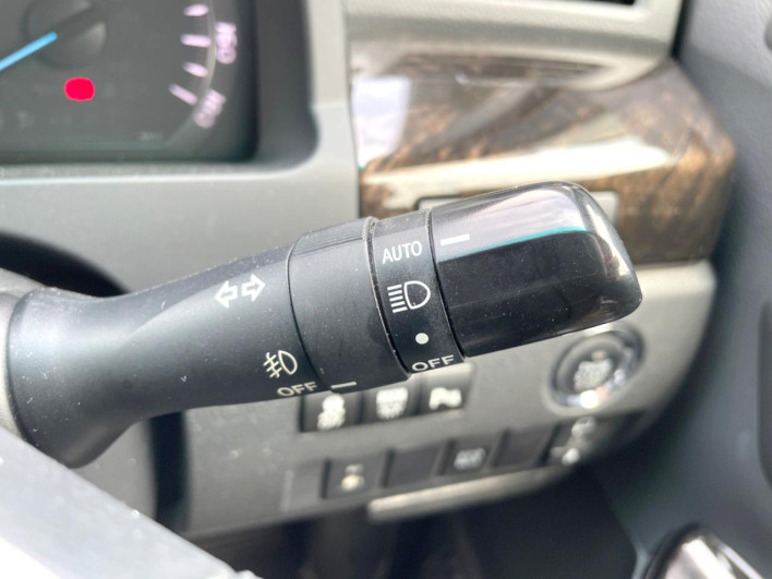 2014 Toyota Vellfire DBA-ANH20W (UW-69ef57cbcec4d)[19]