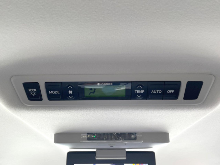 2014 Toyota Vellfire DBA-ANH20W (UW-69ef57cbcec4d)[22]