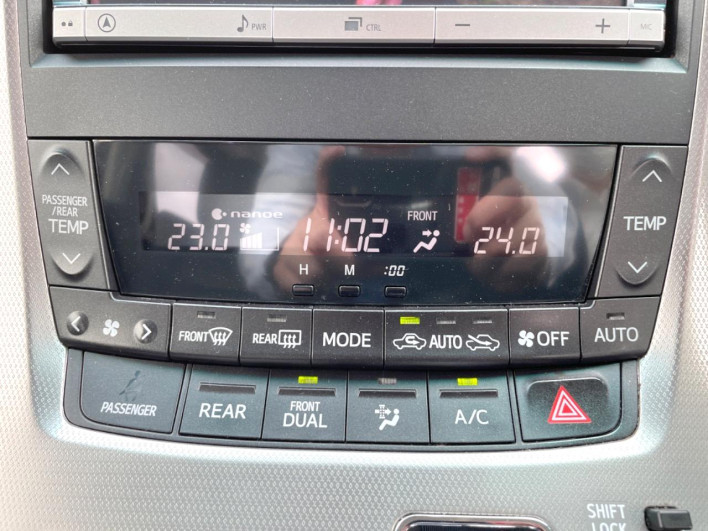 2014 Toyota Vellfire DBA-ANH20W (UW-69ef57cbcec4d)[28]