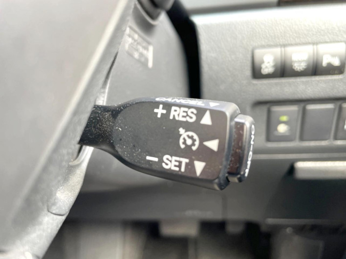 2014 Toyota Vellfire DBA-ANH20W (UW-69ef57cbcec4d)[17]