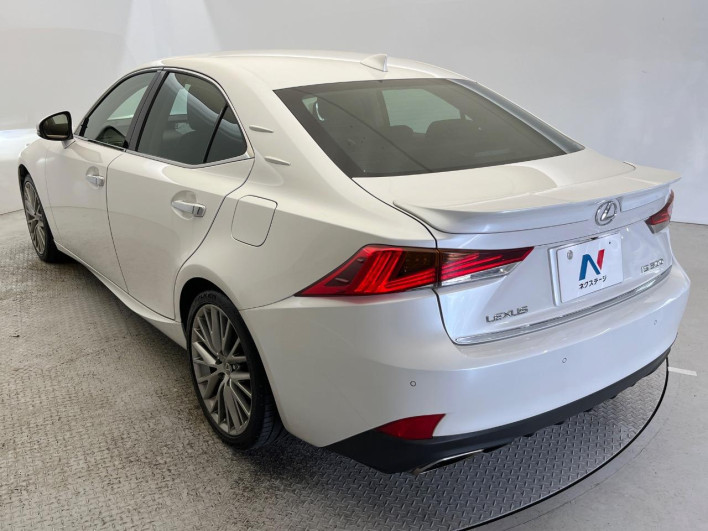 2018 Lexus IS DBA-ASE30 (UW-69ef57cc6be1f)[25]
