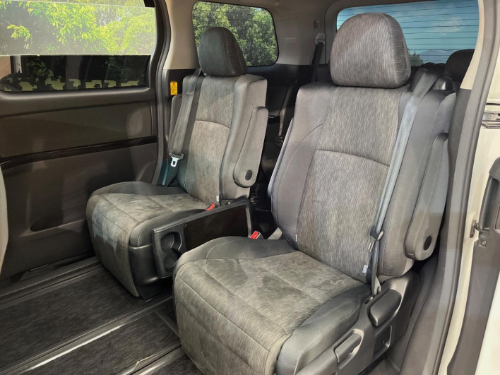 2013 Toyota Alphard Hybrid DAA-ATH20W (UW-69ef57cd6a5e5)[13]