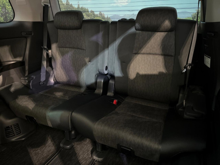 2013 Toyota Alphard Hybrid DAA-ATH20W (UW-69ef57cd6a5e5)[15]