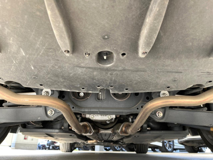 2013 Lexus IS DAA-AVE30 (UW-69ef57cd8cb22)[16]