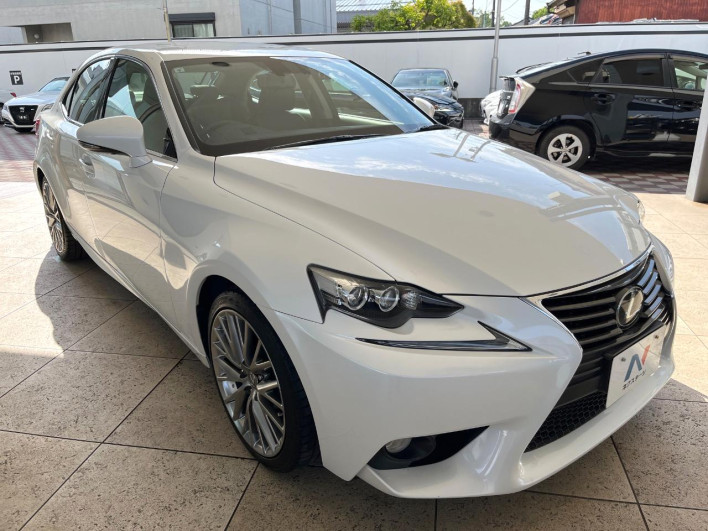 2013 Lexus IS DAA-AVE30 (UW-69ef57cd8cb22)[18]