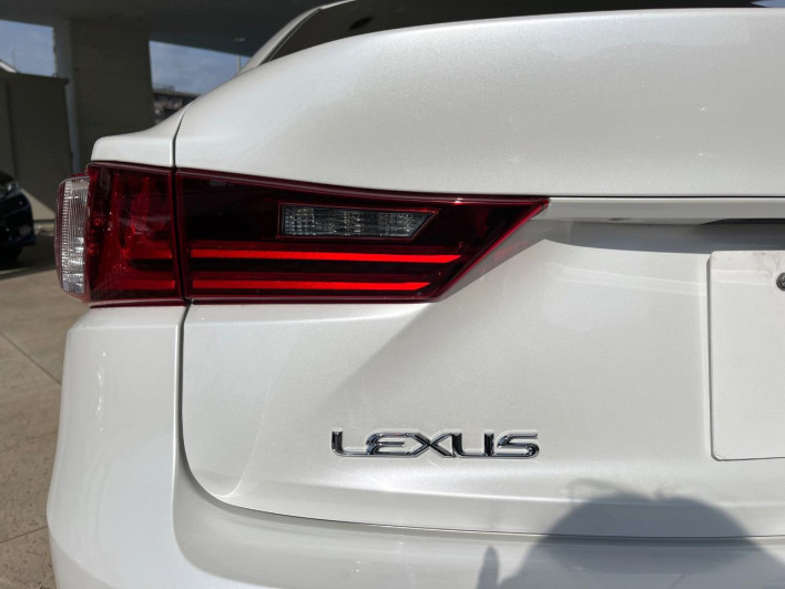 2013 Lexus IS DAA-AVE30 (UW-69ef57cd8cb22)[9]