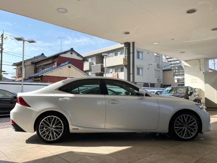 2013 Lexus IS DAA-AVE30 (UW-69ef57cd8cb22)[25]