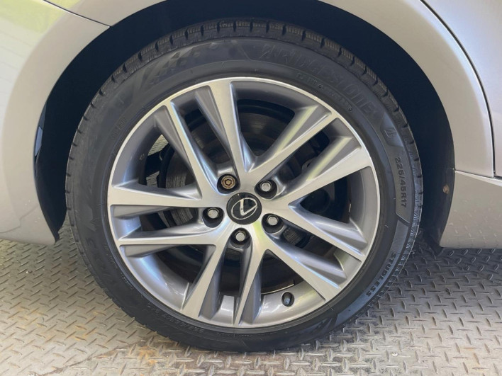 2013 Lexus IS DAA-AVE30 (UW-69ef57cdb29df)[15]