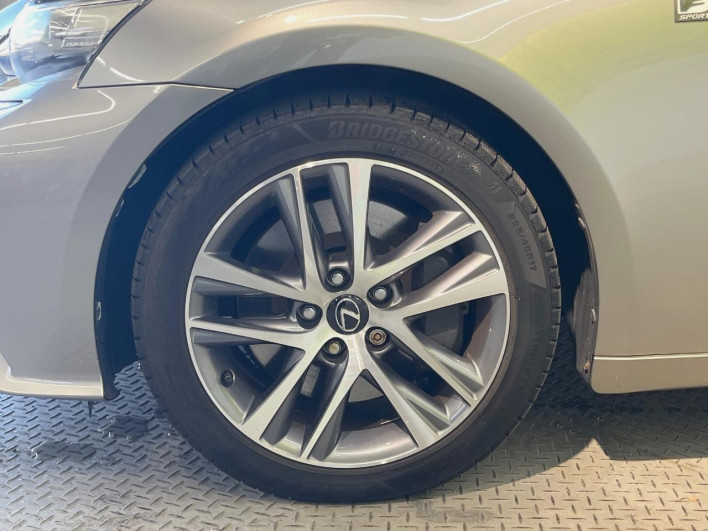 2013 Lexus IS DAA-AVE30 (UW-69ef57cdb29df)[17]