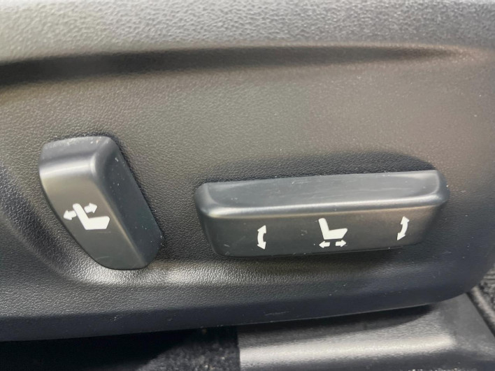 2013 Lexus IS DAA-AVE30 (UW-69ef57cdb29df)[13]