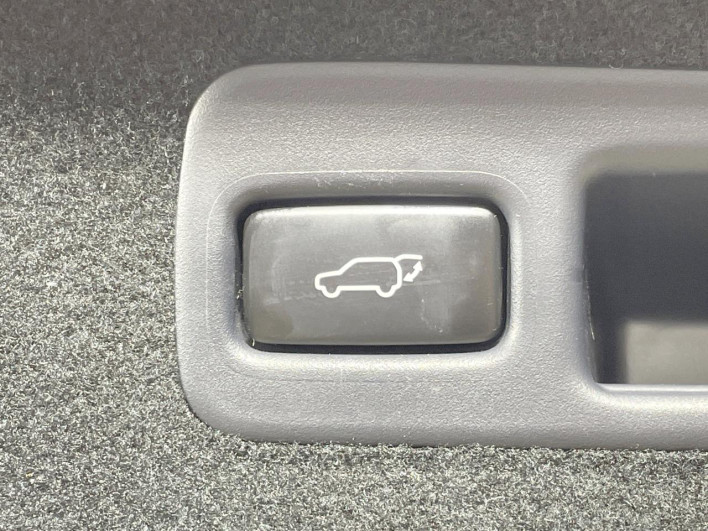 2014 Toyota Harrier Hybrid DAA-AVU65W (UW-69ef57ce2be08)[24]