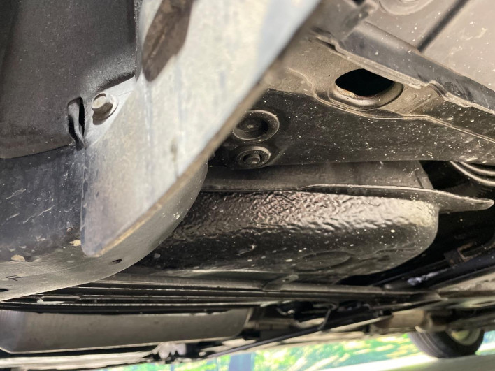 2013 Toyota Crown Hybrid DAA-AWS210 (UW-69ef57cf9d371)[28]