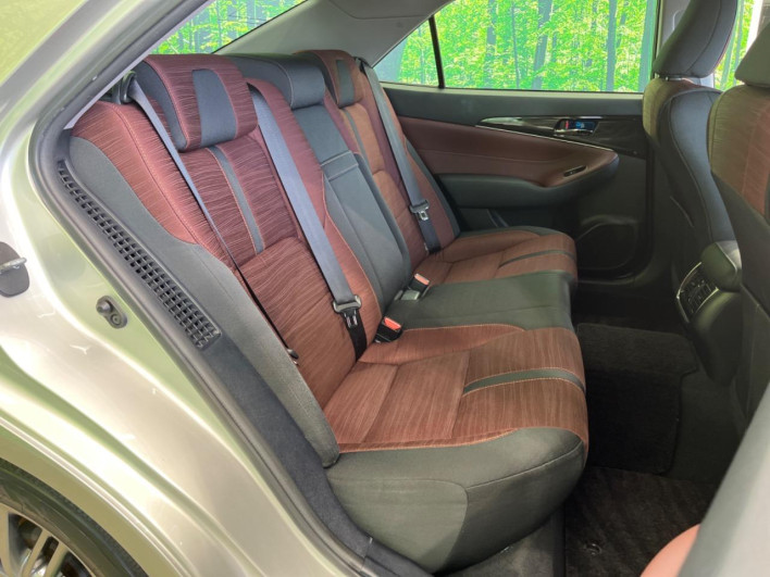 2013 Toyota Crown Hybrid DAA-AWS210 (UW-69ef57cfc9b44)[17]