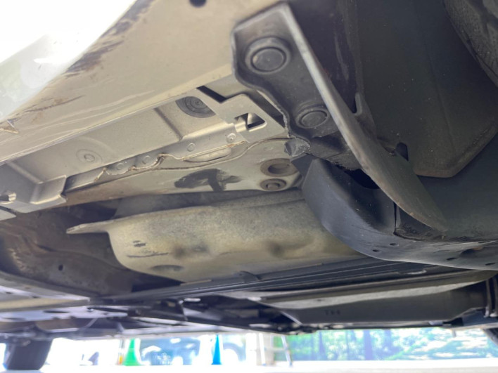 2013 Toyota Crown Hybrid DAA-AWS210 (UW-69ef57cfc9b44)[14]