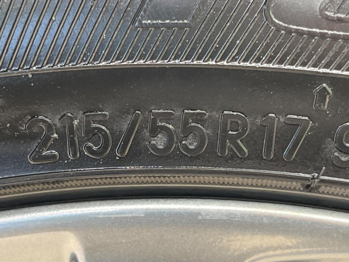 2013 Toyota Crown Hybrid DAA-AWS210 (UW-69ef57cfc9b44)[8]