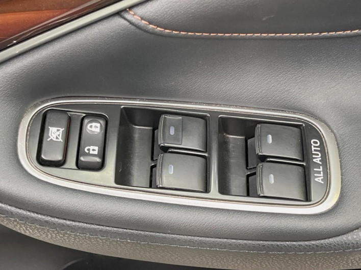 2015 Toyota Crown Hybrid DAA-AWS210 (UW-69ef57d03a7ef)[28]