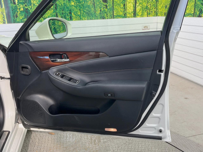 2015 Toyota Crown Hybrid DAA-AWS210 (UW-69ef57d03a7ef)[27]