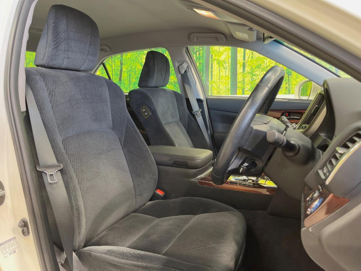 2015 Toyota Crown Hybrid DAA-AWS210 (UW-69ef57d03a7ef)[16]