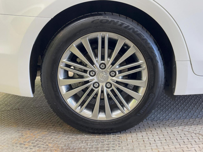 2015 Toyota Crown Hybrid DAA-AWS210 (UW-69ef57d03a7ef)[12]