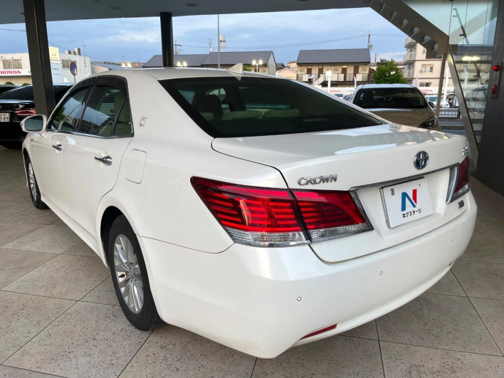 2015 Toyota Crown Hybrid DAA-AWS210 (UW-69ef57d1ad294)[22]