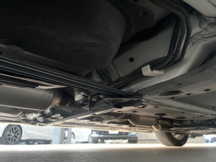 2015 Toyota Crown Hybrid DAA-AWS210 (UW-69ef57d1ad294)[14]