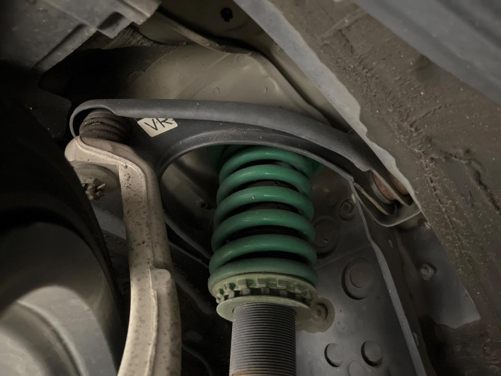 2016 Toyota Crown Hybrid DAA-AWS210 (UW-69ef57d1ed350)[6]