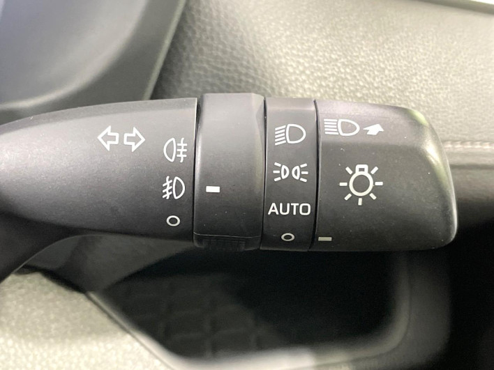 2020 Toyota RAV4 6AA-AXAH52 (UW-69ef57d25c6d7)[28]