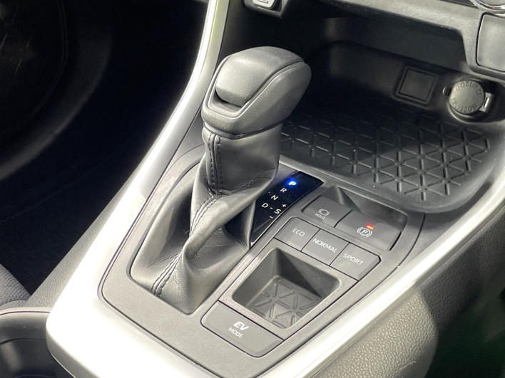 2020 Toyota RAV4 6AA-AXAH52 (UW-69ef57d25c6d7)[19]