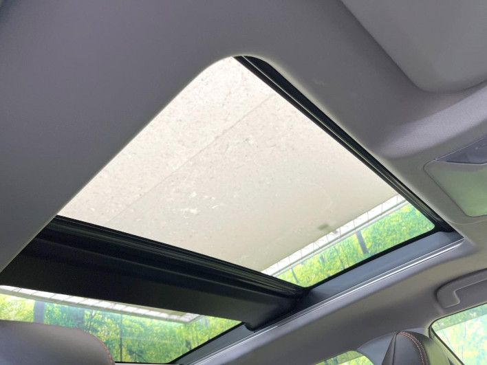 2023 Toyota RAV4 6AA-AXAH54 (UW-69ef57d3b3c39)[15]