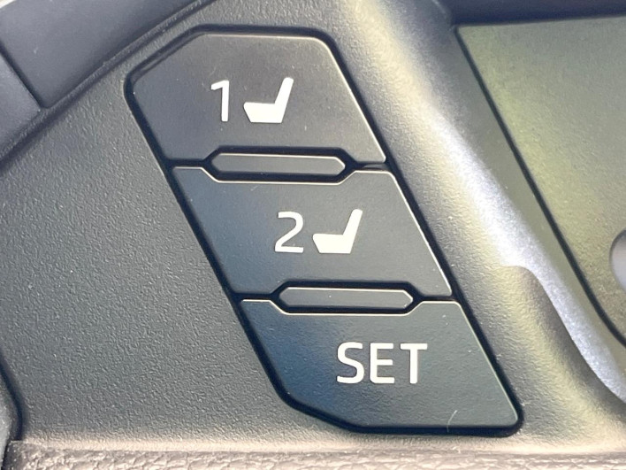 2023 Toyota RAV4 6AA-AXAH54 (UW-69ef57d3b3c39)[21]