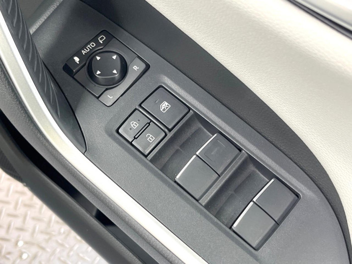 2020 Toyota RAV4 6AA-AXAH54 (UW-69ef57d3ccc38)[28]