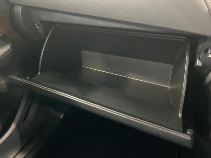 2023 Toyota Harrier Hybrid 6AA-AXUH80 (UW-69ef57d57ef64)[28]