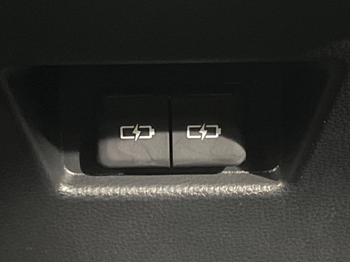 2023 Toyota Harrier Hybrid 6AA-AXUH80 (UW-69ef57d57ef64)[25]