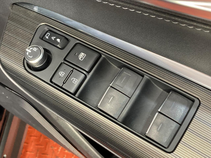 2023 Toyota Harrier Hybrid 6AA-AXUH80 (UW-69ef57d5bab5e)[14]